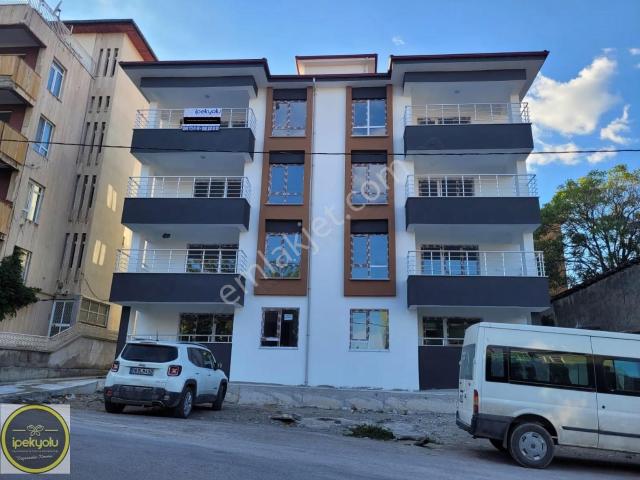 İpekyolu Gayrimenkul Hacıkara 2+1 Kiralık Sıfır Daire