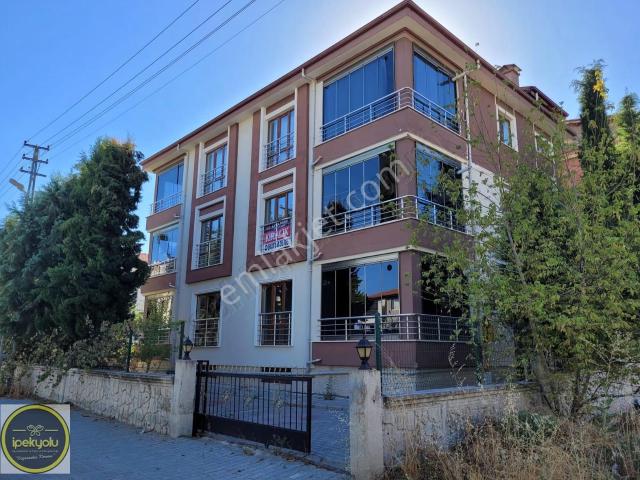İpekyolu Gayrimenkulden Başağaçta 3+1 Kiralık Daire