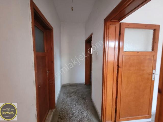 İpekyolu Gayrimenkulden Hacıkara 2+1 Satılık Daire