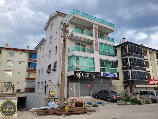 İpekyolu Gayrimenkulden Hacıkarada 1+1 Satılık Daire