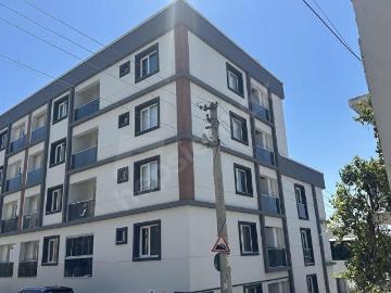 ŞİRİNYER Laleli Mah. TERASLI EMSALSİZ EŞYALI OTOPARKLI 1+1
