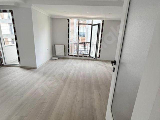 ŞİRİNEVLERDE GÜNEY CEPHELİ, SIFIR 3+1 2 BANYO BALKONLU BOŞ KİRALIK DAİRE