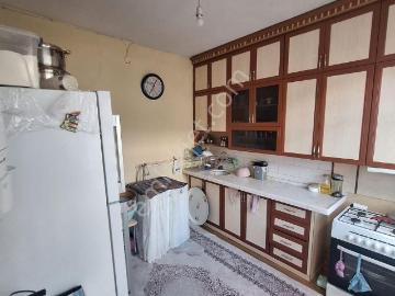 İstanbul Caddesinde 3+1 Geniş Arakat Satılık Daire Boş