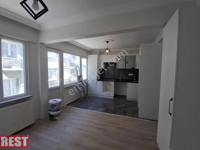 İstanbul Caddesinin Yakın Sıfır Tadilatlı Kiralık Daire