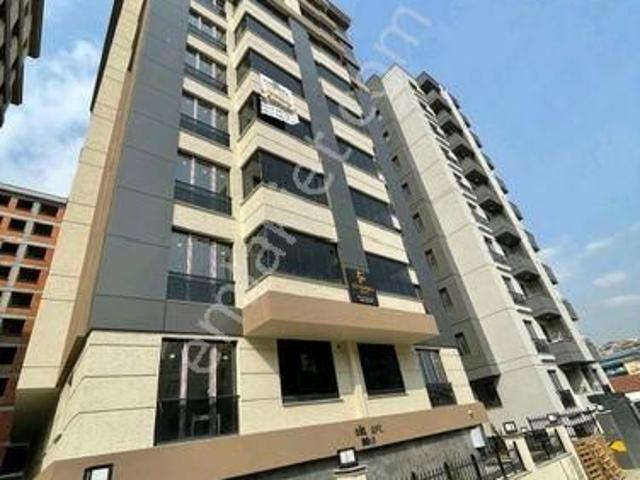 İstanbul Bahçelievler Şirinevler Mah De Butik Site İçi Kiralık 144m² 3+1 8. Kat Daire