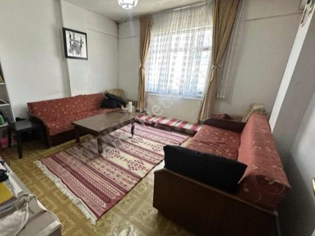 İstanbul Gaziosmanpaşa Karayolları'nda 4+2 Çift Girişli Satılık