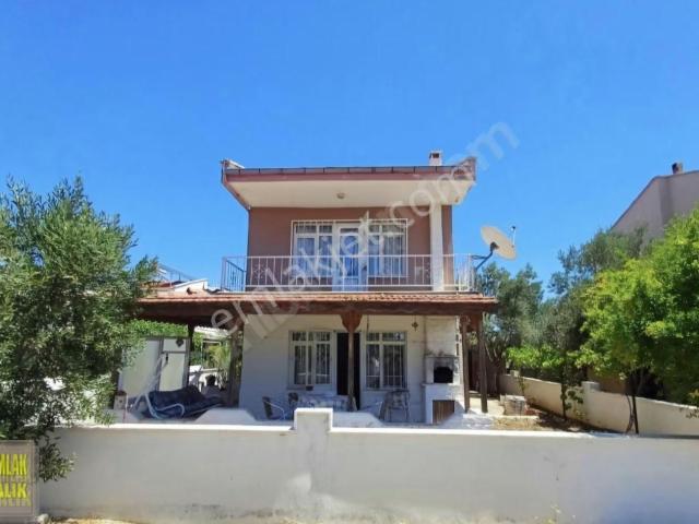 İstanbul Emlaktan Altınova Kazan' Da Bahçeli Müstakil Villa