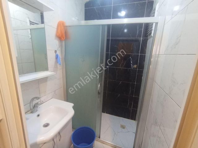 İstanbul Esenyurt İncirtepe Mah. 2+1 Arakat Kullanışlı Daire