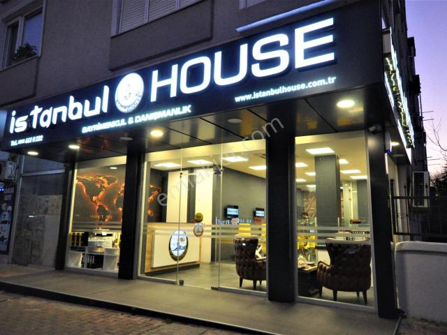 İstanbul House'dan Atakent Menekşe 2 Sitesinde 2+1 Satılık Daire