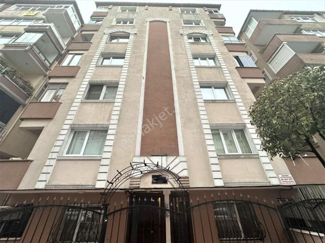 İstanbul House'dan Bahçelievler'de Eşyalı Asansörlü 3+1 Ara Kat