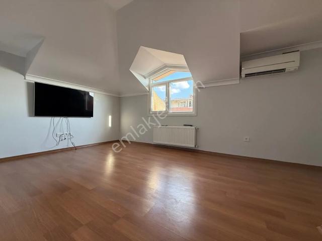 İstanbul House'dan Beyaz Konaklar'da ! Çift Teraslı ! 2,5 +1