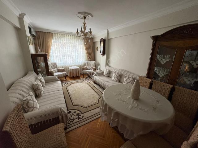 İstanbul House'dan Güngören Güven Mahallesinde 2+1 Ara Kat