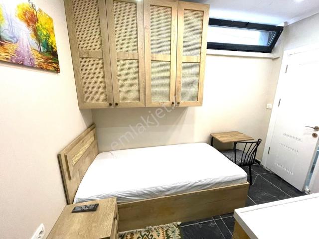 İstanbul House'dan Yeşilköy Merkez'de 28m2 1+0 Eşyalı Daire