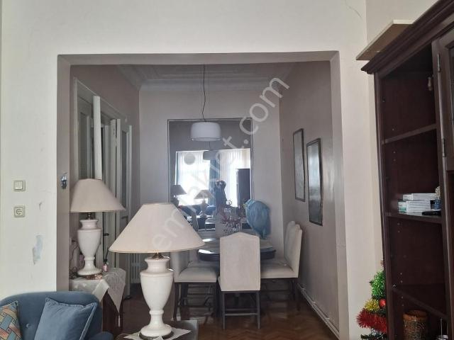 İstanbul Şişli Nişantaşında 4+1 165 M² Eşyalı Satılık Daire