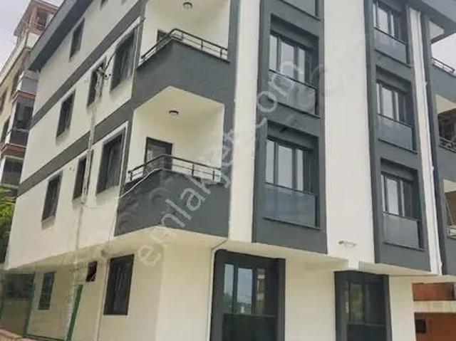 İstanbul Sancaktepe Yunusemre Mahalesinde Satılık 3+1 Üst Düblek