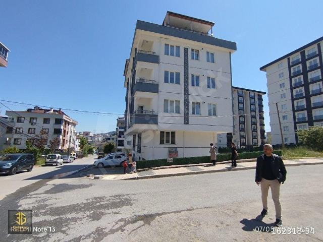 İstanbul Sancaktepe Osmangazi mah satılık 3+1 90 M2 ters dubleks daire