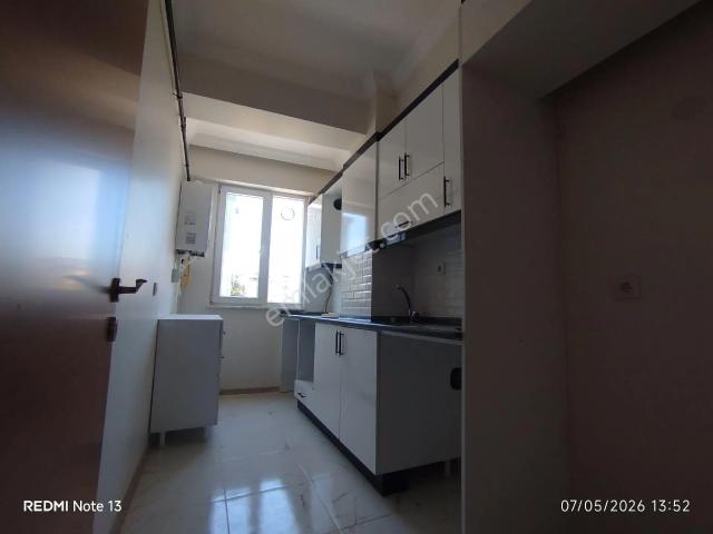 İstanbul Sancaktepe Osmangazi Mah Tirebolu Caddesine Cephe Satılık 2+1 Daire