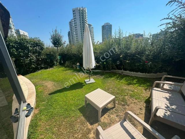 İstanbul Sarayları 1+1 Satılık 107m2 Yatırımcıya Uygun Satılık Daire