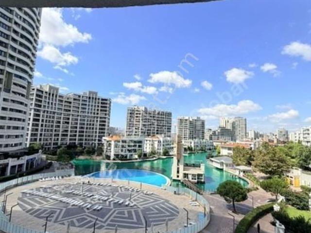 İstanbul Saraylarında Full Eşyalı Balkonlu 2+1 Daire