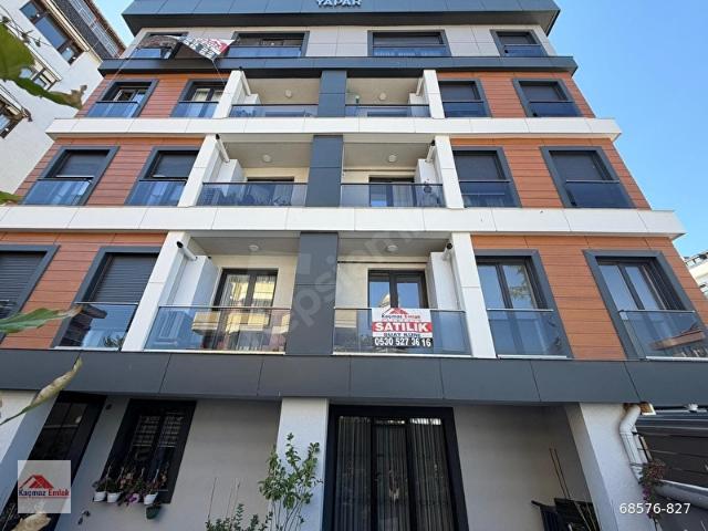 İSTANBUL ÜSKÜDAR ACIBADEMDE YENİ YAPILAN SIFIR BİNADA İSKANLI ÖN CEPHE 3+1 SATILIK DAİRE