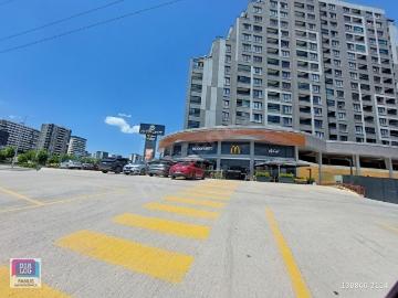 Cumhuriyet Mahallesi AP İST PORT teraslı 2+1 Satılık Daire