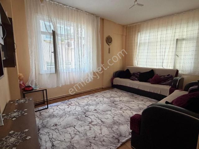 İstanbul Zeytinburnu Nuripaşa 2+1 Satılık Daire