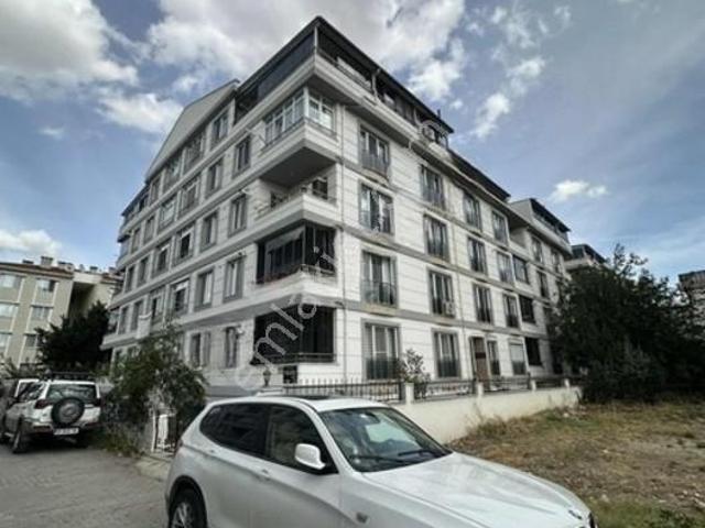 İstasyon Da Kiralık Ara Kat Geniş 2+1 Daire