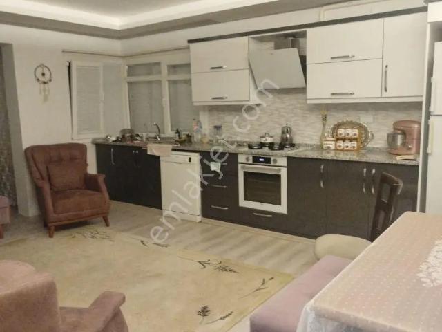 İstasyon Kemal Balıkesir Caddesi Üzerinde Satılık 3+1 Daire