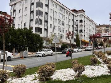 İstasyon Mah Öz Huzur Konutlari Satılık 6+1 200 M2 Daire