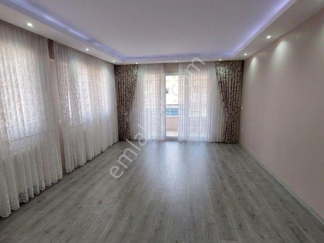 İstasyon Mah Cumhuriyet Okuluna Yakın Satılık 3+1 Lüks Daire