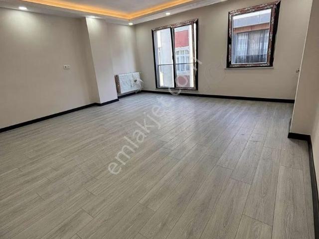 İstasyon Mah. 4+2 Satılık 200m2 Sıfır Çift Teraslı Dubleks Daire