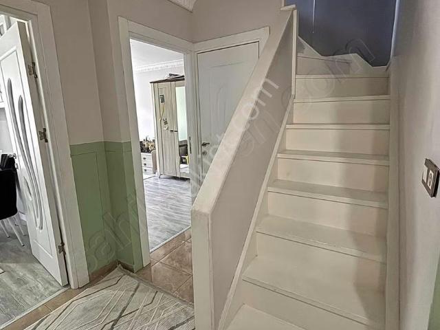 İstasyon Mah. 5+2 Satılık 220m2 Dubleks Daire Marmaray 5dk