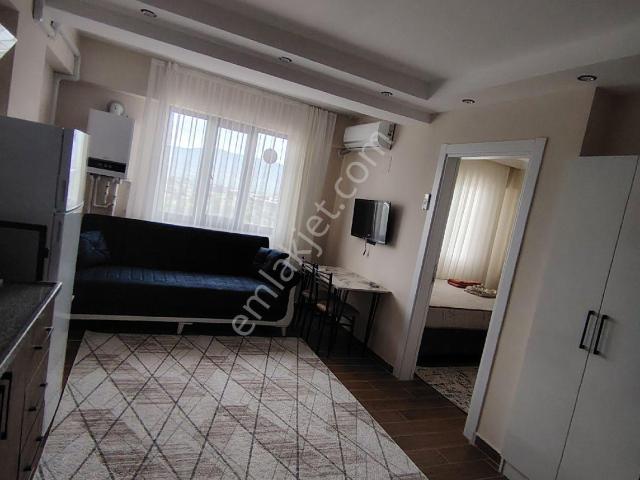 İstasyon Mahallesi Dogalgazlı Asansörlü Ara Kat 1+1 Sıfır Eşyalı Kiralık Daire