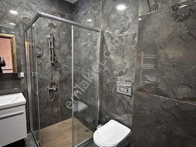 İstasyon Mahallesi Taştepe De Tadilatlı Boş 180m2 3+2 Dubleks