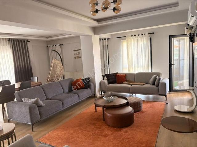 İstasyon Mahallesi Ultralux 279 M2 Dublex Dairemiz Satılıktır
