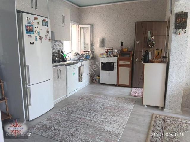 İstasyonda Satılık Masrafsız Doğalgazlı 2+1 2.kat Daire