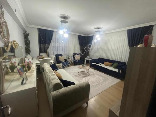 İstasyonda Satılık 120 M2 2+1 Lüks Daire