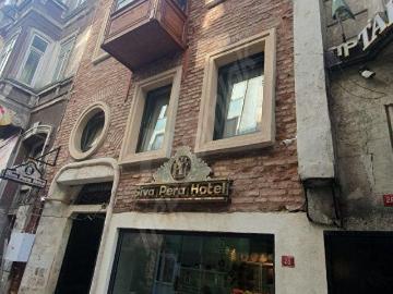 İSTİKLAL Caddesi İstiklal AVM Karşı Sokağı Devren Kiralık Otel
