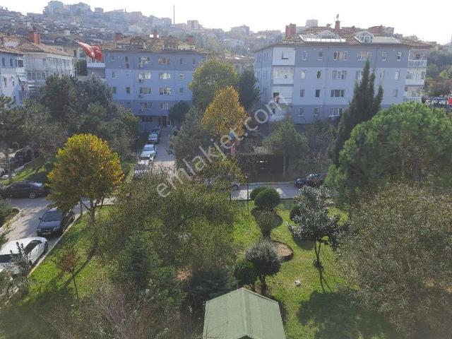 İstinye Boğaziçi Sitesi'nde 3+1 Kombili Arakat Daire