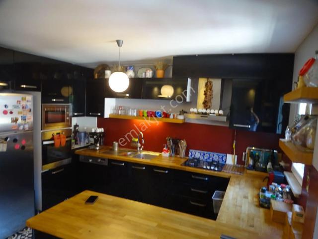 İstinye Boğaziçi Sitesi'nde 3+1 Kombili Çatı Dubleks Özel Daire