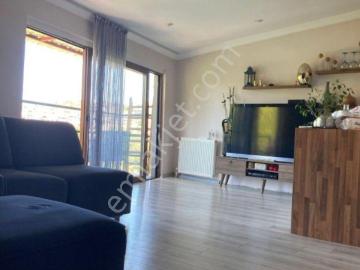 İstinyede Satılık 2+1.temiz+manzaralı Daire