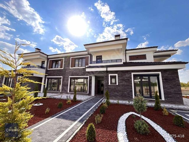 İstiklal Mah. Şehir Hastanesi Yakını Satılık Site İçi 4+1 Villa