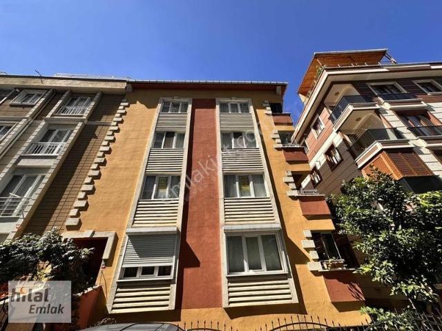 İstiklal Mah. Geniş 3+1 Ara Kat Daire 9.900.000 Tl