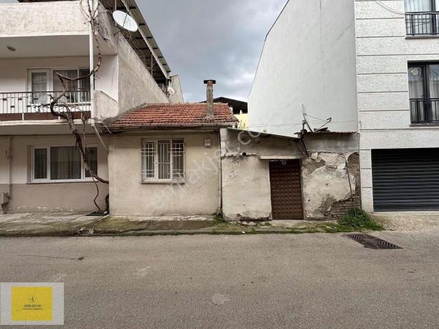İstiklal Mah Tek Katlı Kavgir Ev