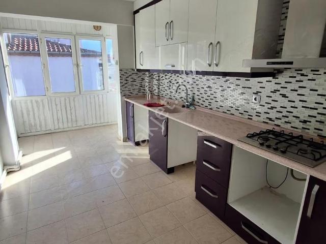 İstiklal Mahallesinde Kiralık Daire
