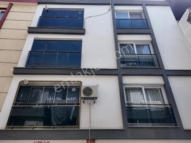 İstiklal Mahallesi'nde 2+1 Asansörlü, Doğalgazlı, Otoparklı!
