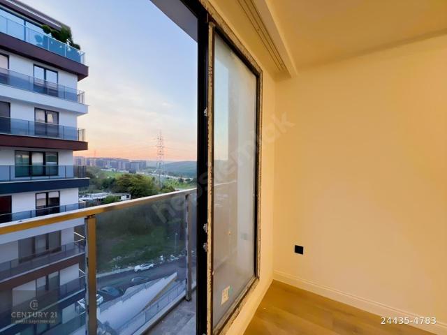 İstova Green'de Ara Kat Kiralık 2+1 Orman Manzaralı