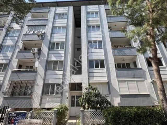 İsabeylı'de Kıralık 3 + 1 Daıre