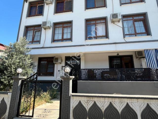 İsabeylide Eşyalı Satılık Yerden Isıtmalı Daire