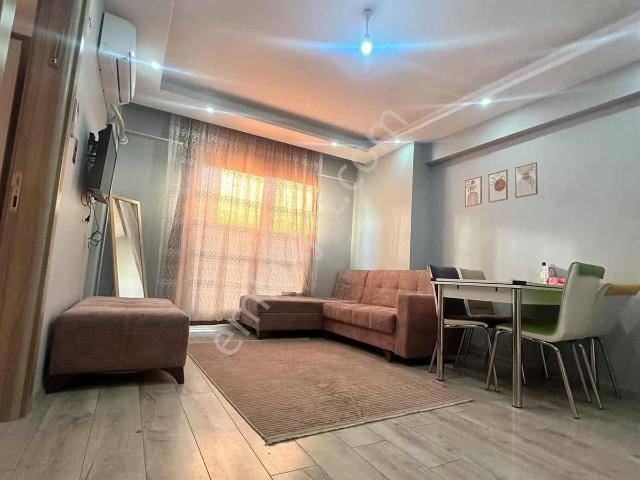İsabeyli'de Merkezi Konumda Eşyalı 1+1 Satılık Daire